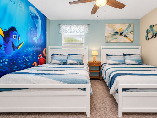 Florida Grief Retreat Bedroom with Twin Beds Florida Grief Retreat Bedroom with Twin Beds